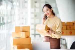 Keuntungan dan Tantangan Menjadi Penyedia Jastip: Apa yang Perlu Diketahui?